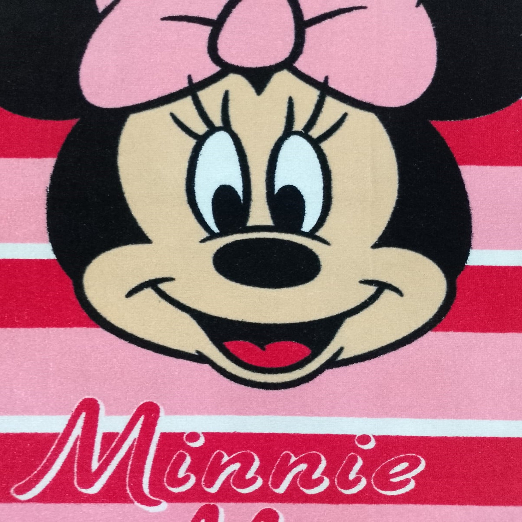 Toalla oficial de Minnie Mouse.
